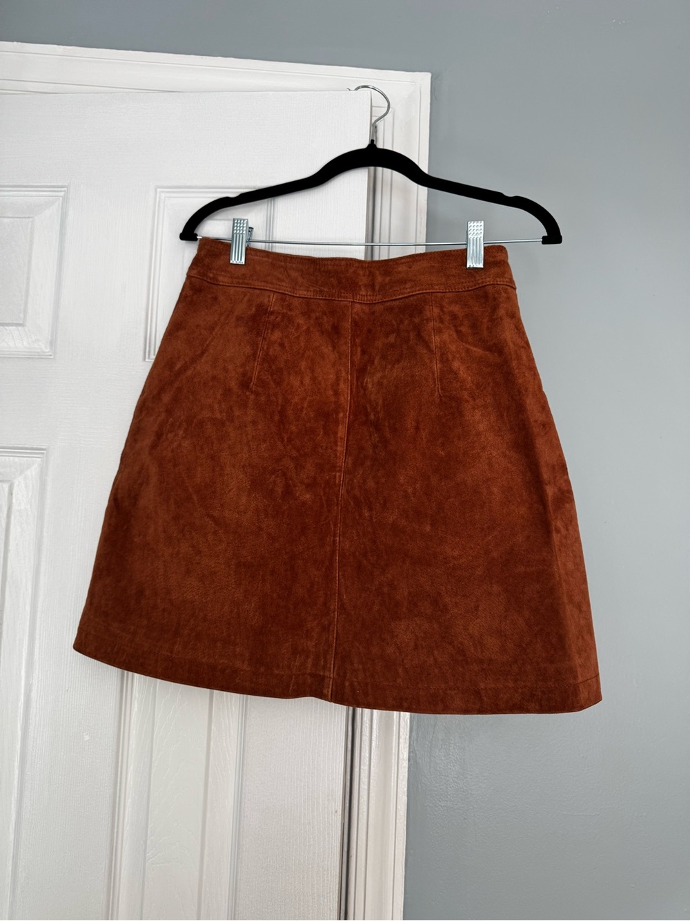 Anthropologie Suede Leather Rust
Brown Button Front Mini Skirt - Picture 5 of 8